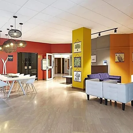 Center Szálloda 3*