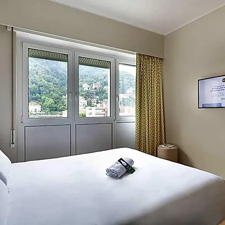 Center 3* Como