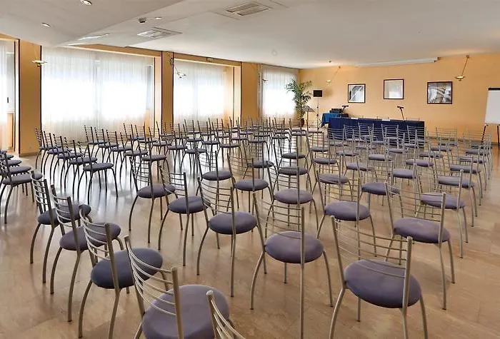 Center Ξενοδοχείο