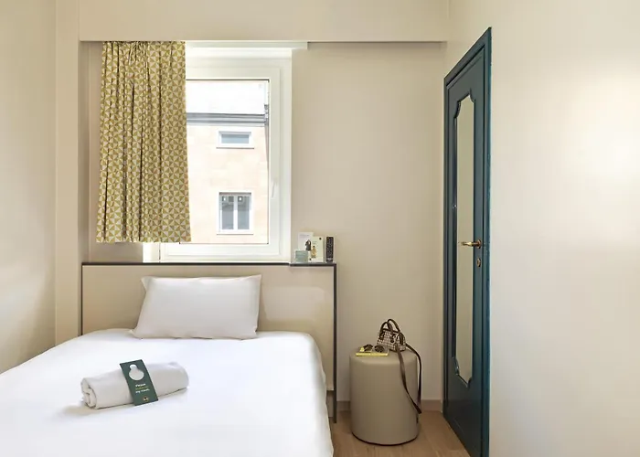 Center Szálloda Como