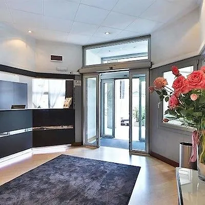 Szálloda Center Como