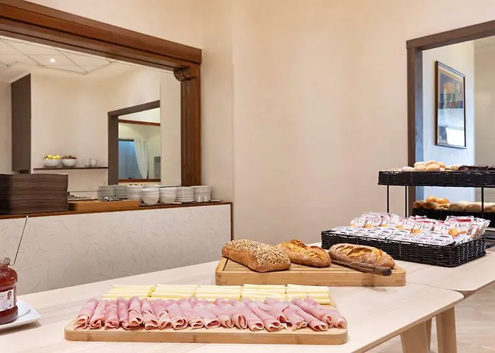 Center Szálloda Como