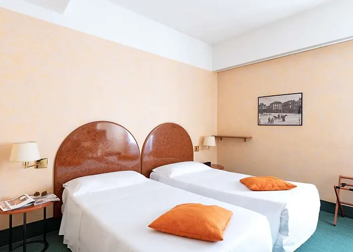 Center Szálloda Como