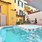 Center Szálloda 3*