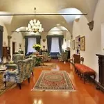 Center Szálloda 3*