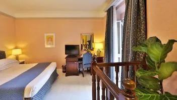 Center Hotel 3*