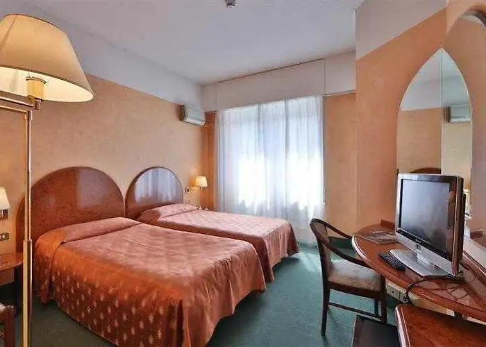 Center 3* Como